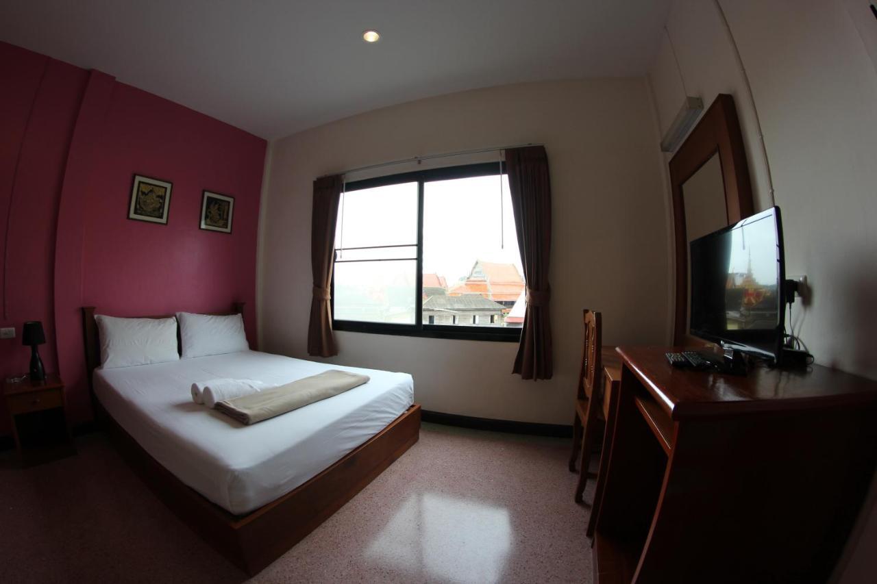 Myplace@Surat Hotel Сурат-Тхані Екстер'єр фото